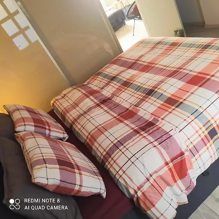 Mi Casa En *